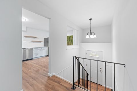 Tiny photo for 212 N Oakwood Avenue, West Chicago, IL 60185 (MLS # 12483094)