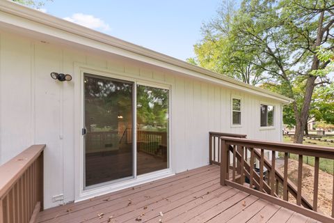 Tiny photo for 212 N Oakwood Avenue, West Chicago, IL 60185 (MLS # 12483094)