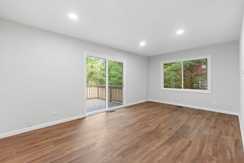 Tiny photo for 212 N Oakwood Avenue, West Chicago, IL 60185 (MLS # 12483094)