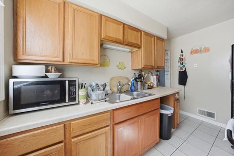 Tiny photo for 9553 S Greenwood Avenue, Chicago, IL 60628 (MLS # 12604540)