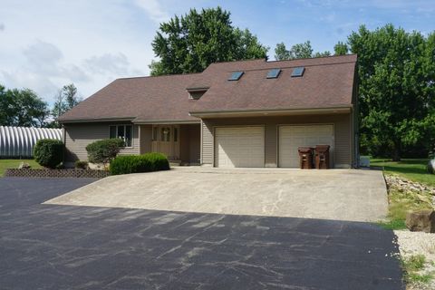 Photo of 4914 W State Route 113, Kankakee, IL 60901 (MLS # 12403412)