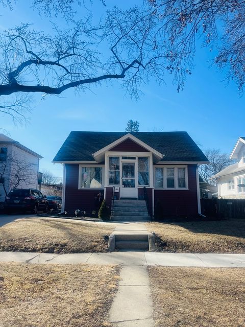 1224 White Street Des Plaines IL 60018