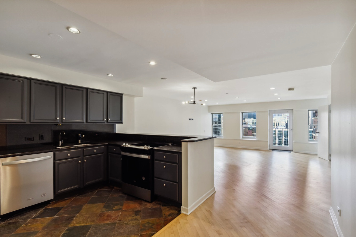 40 E 9th Street 1808