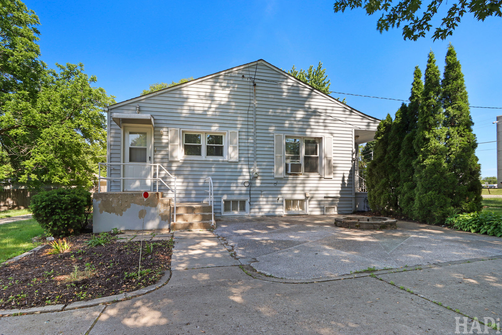281 Chestnut Street
