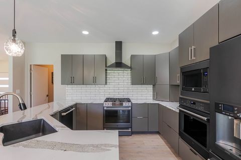 Tiny photo for 338 Shaggybark Trail, Morton, IL 61550 (MLS # 12611561)