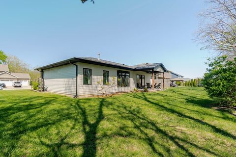 Tiny photo for 338 Shaggybark Trail, Morton, IL 61550 (MLS # 12611561)