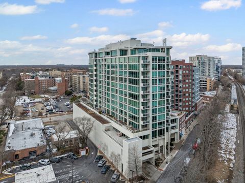 Tiny photo for 1570 Elmwood Avenue #1111, Evanston, IL 60201 (MLS # 12567341)