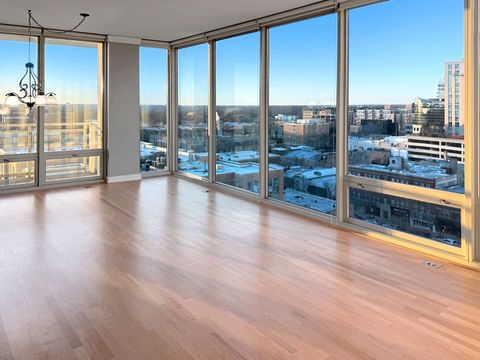 Tiny photo for 1570 Elmwood Avenue #1111, Evanston, IL 60201 (MLS # 12567341)