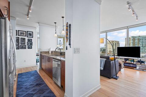 Tiny photo for 1570 Elmwood Avenue #1111, Evanston, IL 60201 (MLS # 12567341)