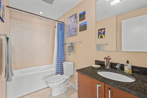 Tiny photo for 1570 Elmwood Avenue #1111, Evanston, IL 60201 (MLS # 12567341)