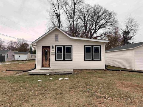 Photo of 5417 10th Avenue, Moline, IL 61265 (MLS # 100000053)