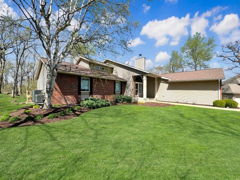 Tiny photo for 1669 Barberry Circle, Freeport, IL 61032 (MLS # 12743236)