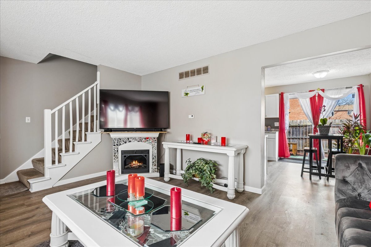 1317 Monomoy Street E