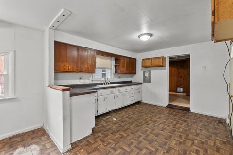 Tiny photo for 7911 45th Street, Lyons, IL 60534 (MLS # 12568271)