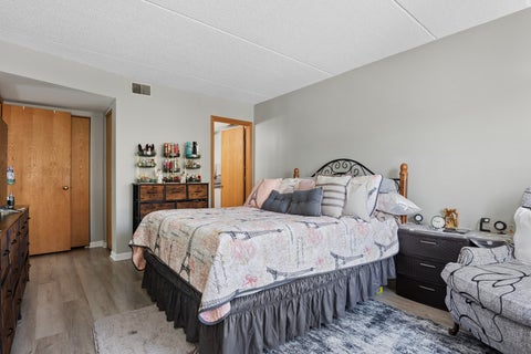Tiny photo for 1480 Jefferson Street #305, Des Plaines, IL 60016 (MLS # 12668344)