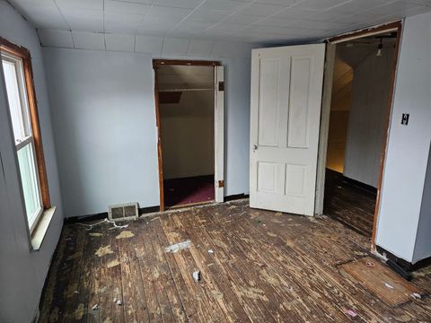 Tiny photo for 727 W 11th Street, Davenport, IA 52804 (MLS # 12593562)