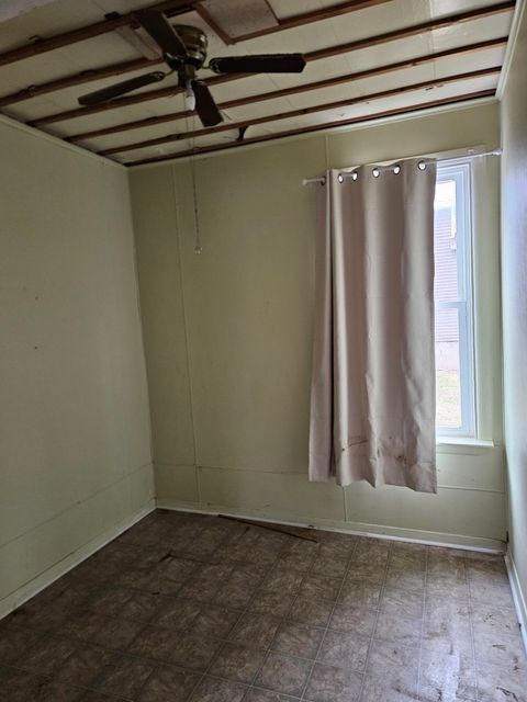 Tiny photo for 727 W 11th Street, Davenport, IA 52804 (MLS # 12593562)