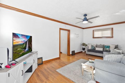 Tiny photo for 1536 Kenilworth Avenue, Berwyn, IL 60402 (MLS # 12501846)