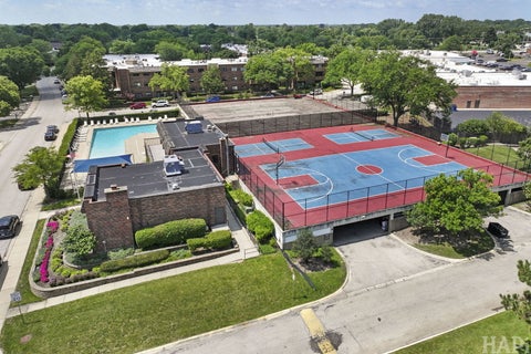 Tiny photo for 925 SPRINGHILL Drive #202, Northbrook, IL 60062 (MLS # 12768144)