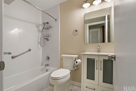 Tiny photo for 925 SPRINGHILL Drive #202, Northbrook, IL 60062 (MLS # 12768144)