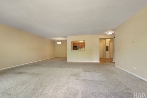 Tiny photo for 925 SPRINGHILL Drive #202, Northbrook, IL 60062 (MLS # 12768144)