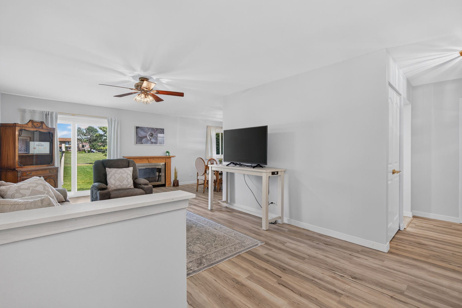 881 Heatherbrook Court