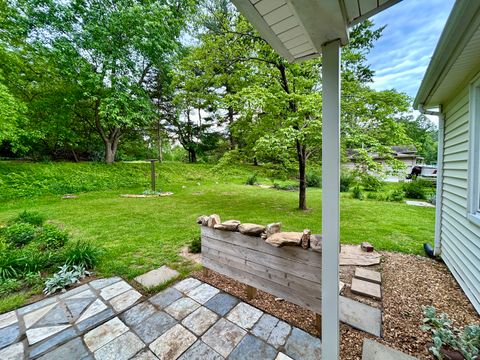 Tiny photo for 1112 W Short Drive W, Carbondale, IL 62901 (MLS # 12638730)