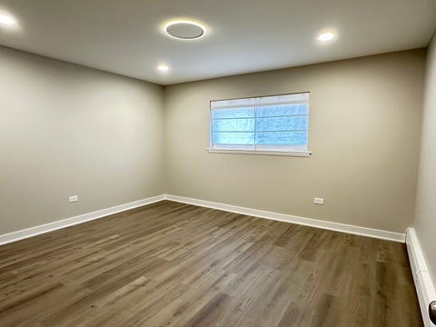 Tiny photo for 8905 Knight Avenue #108, Des Plaines, IL 60016 (MLS # 12718223)