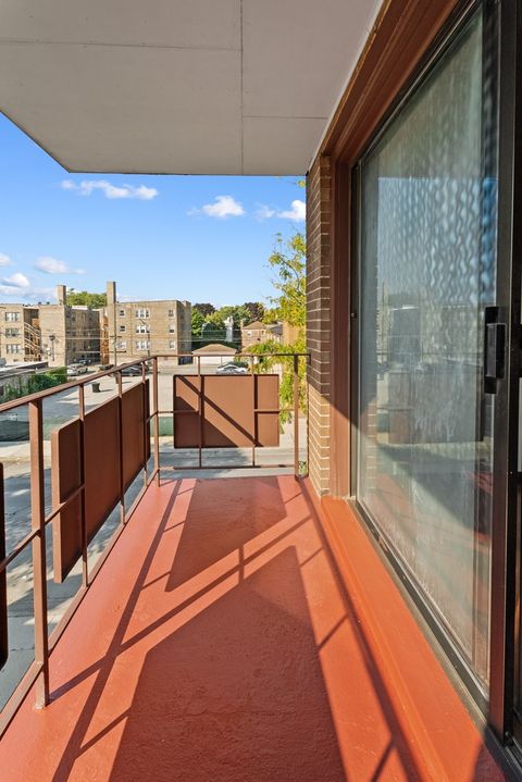 Tiny photo for 6517 N CALIFORNIA Avenue #303, Chicago, IL 60645 (MLS # 12489044)