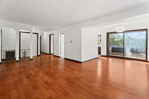 Tiny photo for 6517 N CALIFORNIA Avenue #303, Chicago, IL 60645 (MLS # 12489044)