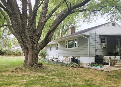 Tiny photo for 1124 Steinmann Street, Dixon, IL 61021 (MLS # 12478218)