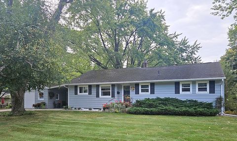 Tiny photo for 1124 Steinmann Street, Dixon, IL 61021 (MLS # 12478218)