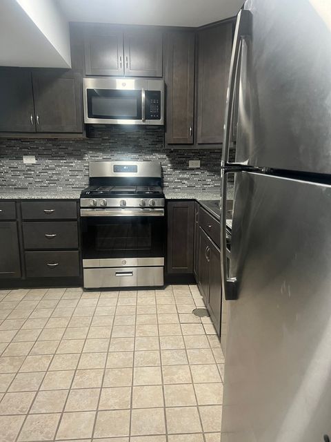 Tiny photo for 201 Custer Avenue #G, Evanston, IL 60202 (MLS # 12504981)