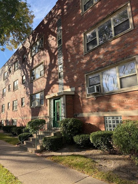 Tiny photo for 201 Custer Avenue #G, Evanston, IL 60202 (MLS # 12504981)