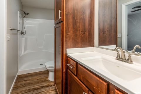 Tiny photo for 504 S MECHANIC Street, Marion, IL 62959 (MLS # QC4268095)