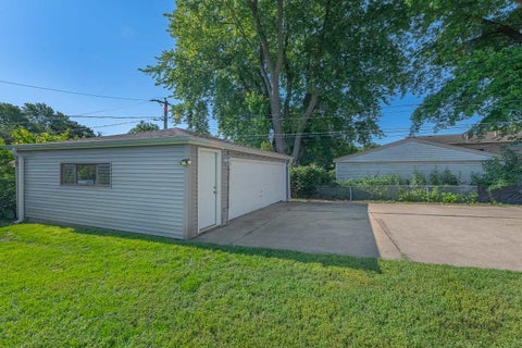 Tiny photo for 65 Laurel Trail, Wheeling, IL 60090 (MLS # 12707301)