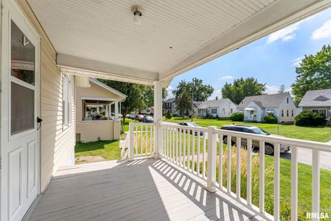 Tiny photo for 1904 30TH Street, Moline, IL 61265 (MLS # QC4266215)