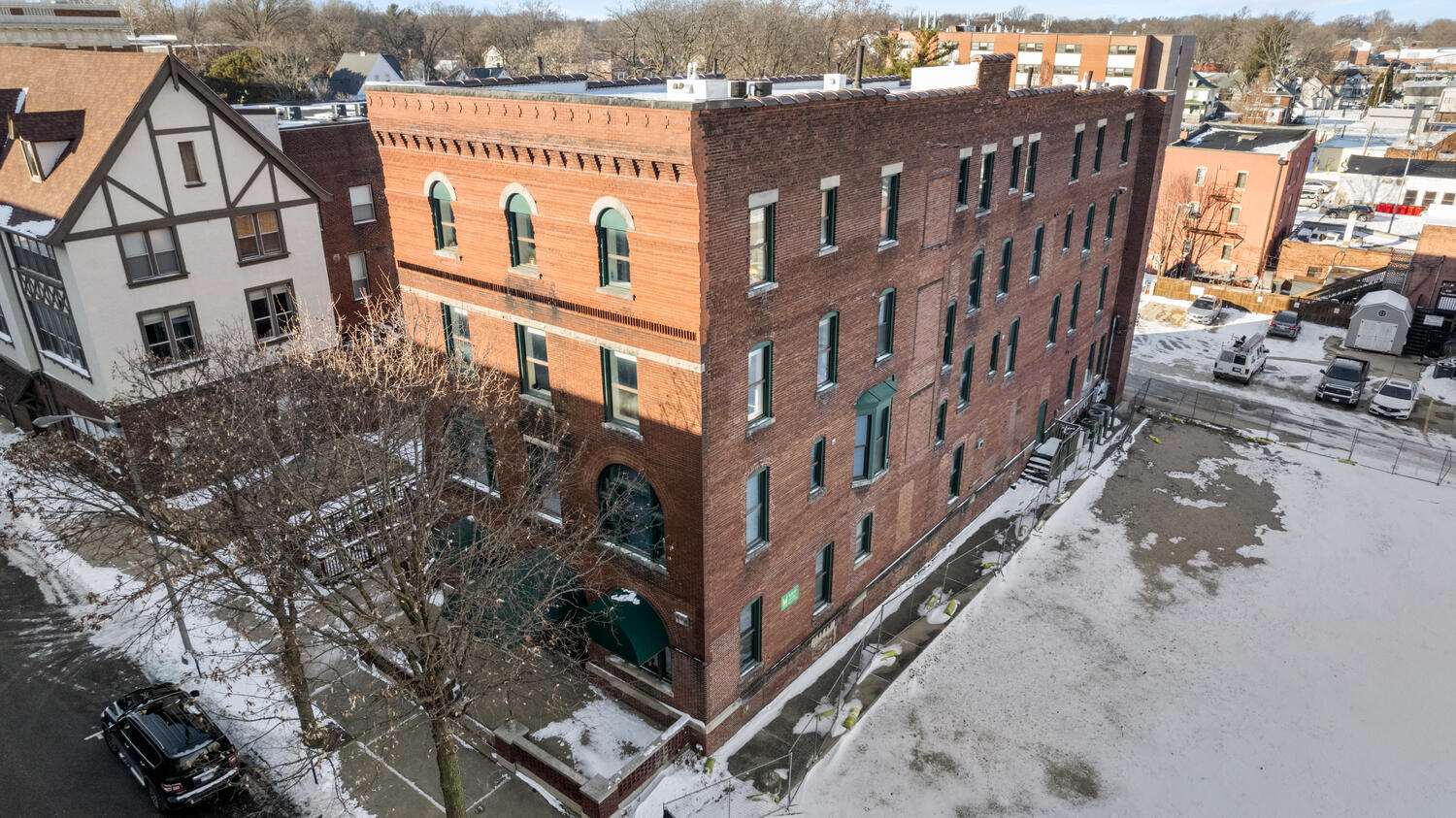 112 W Hill Street