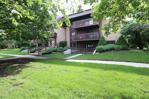 Photo of 101 Caterpillar Drive #1B, Joliet, IL 60436 (MLS # 12695969)