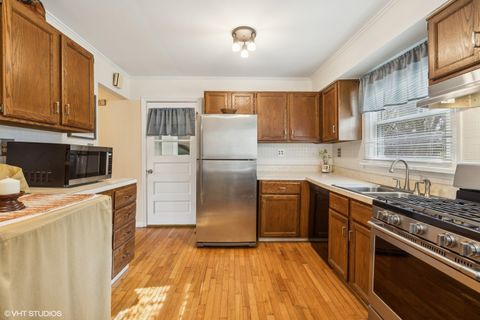 Tiny photo for 304 Moore Avenue, St. Charles, IL 60174 (MLS # 12599998)