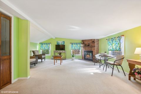 Tiny photo for 304 Moore Avenue, St. Charles, IL 60174 (MLS # 12599998)