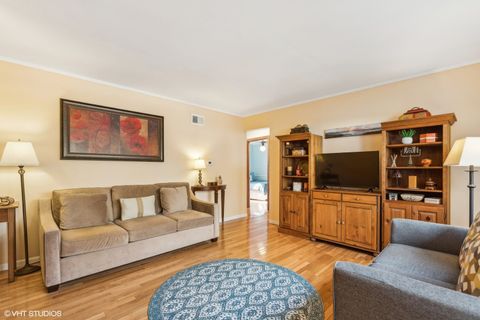 Tiny photo for 304 Moore Avenue, St. Charles, IL 60174 (MLS # 12599998)