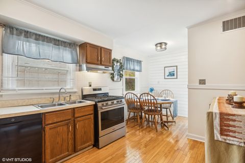 Tiny photo for 304 Moore Avenue, St. Charles, IL 60174 (MLS # 12599998)