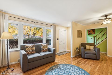 Tiny photo for 304 Moore Avenue, St. Charles, IL 60174 (MLS # 12599998)