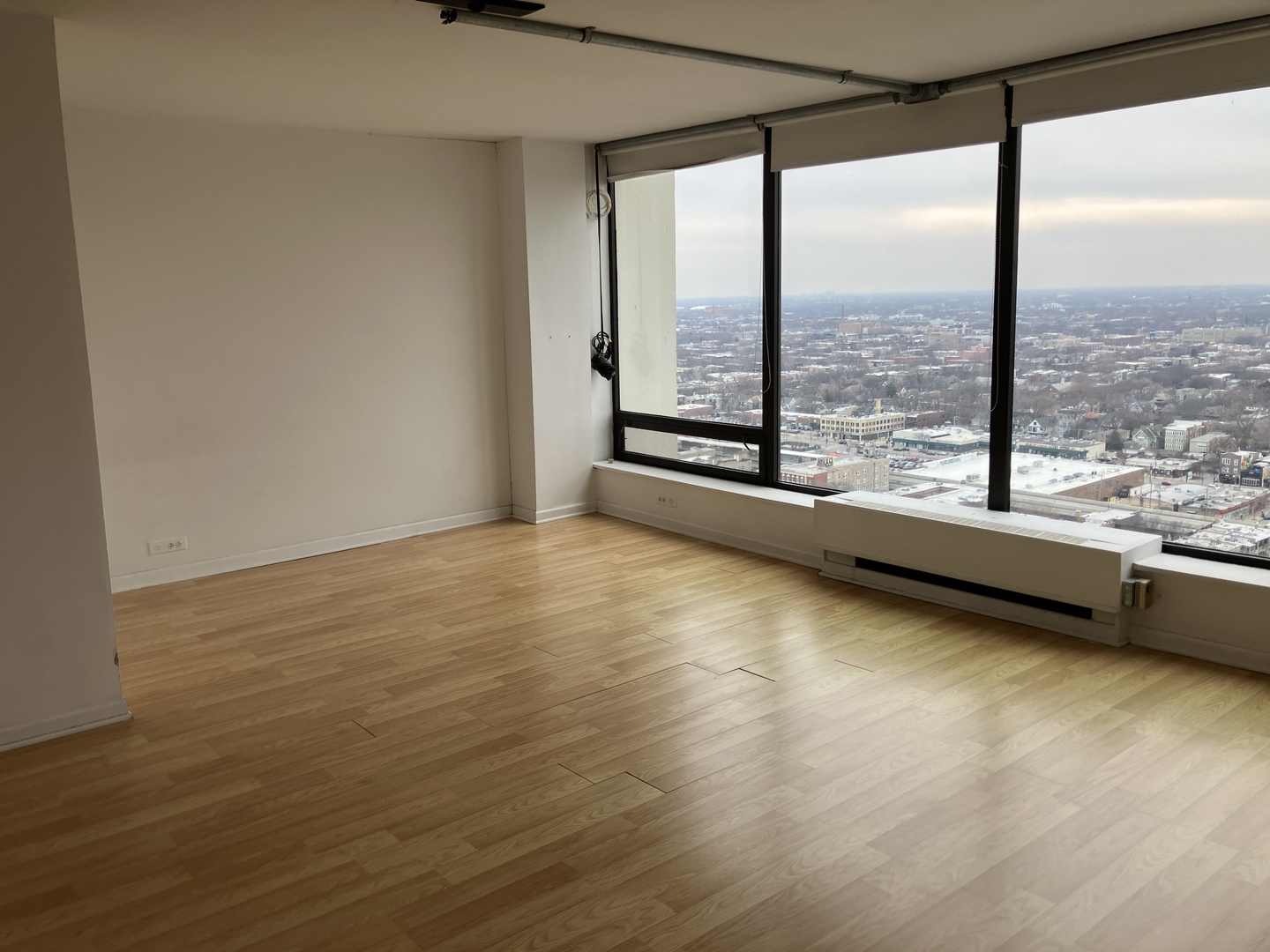 5445 N SHERIDAN Road 3105