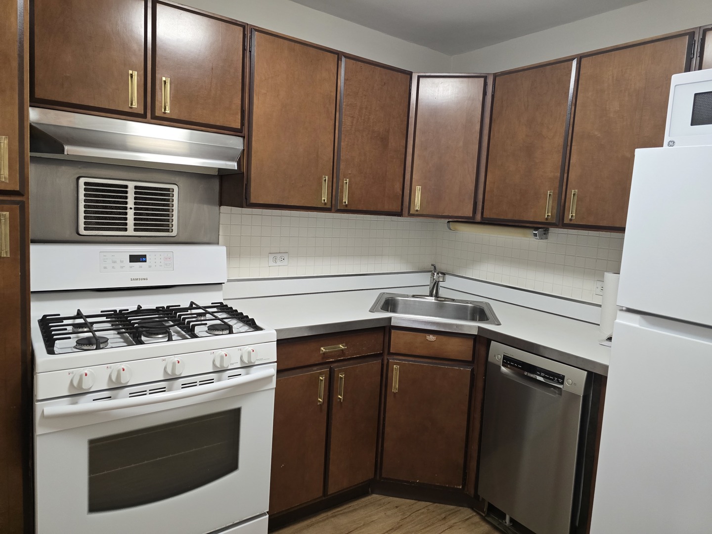 400 E Randolph Street 2316