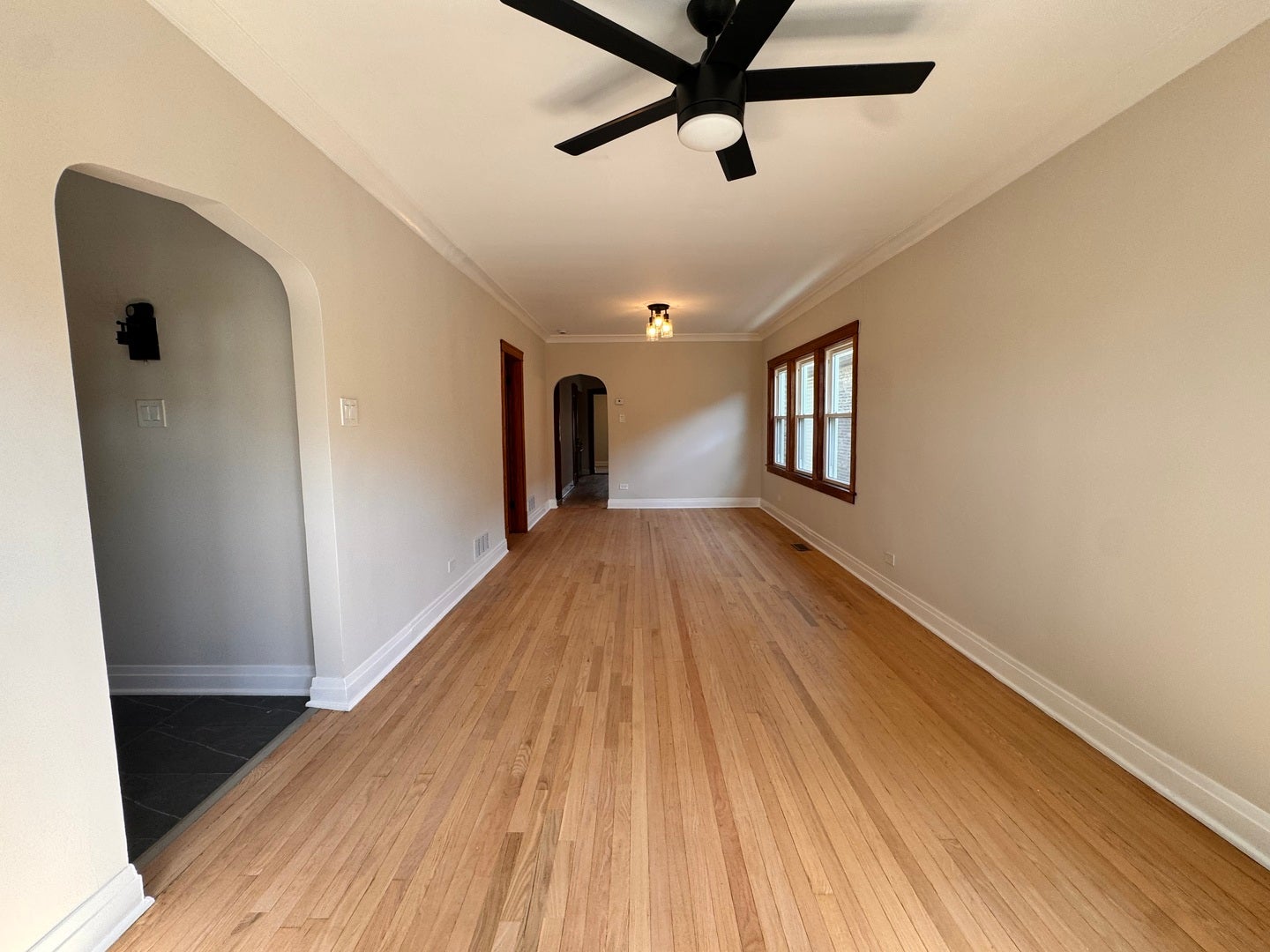 1605 S 51st Court