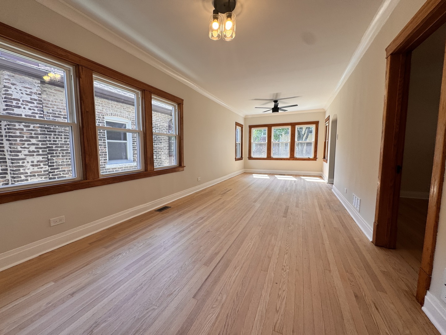 1605 S 51st Court