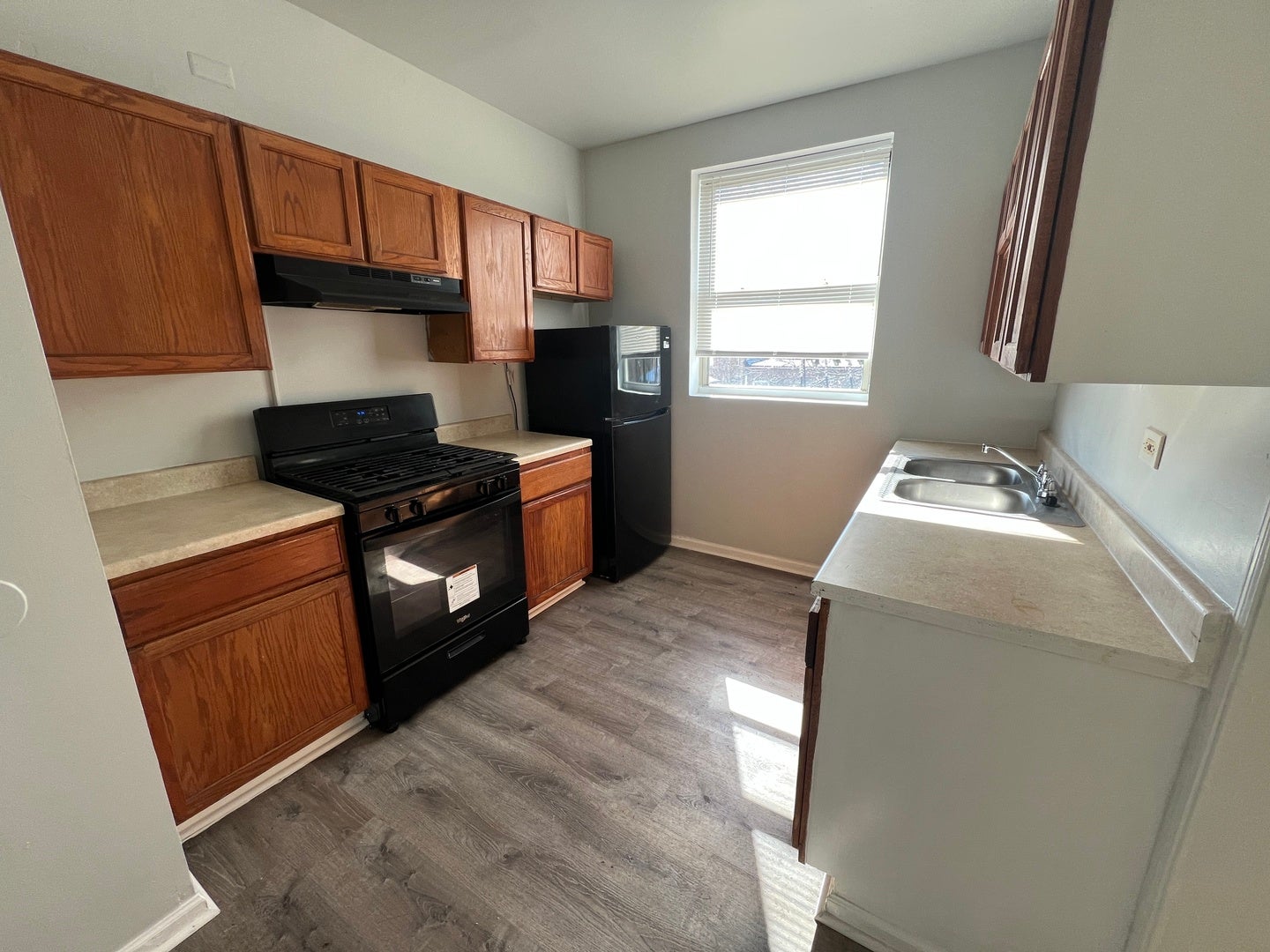 2047 E 68th Street 3W