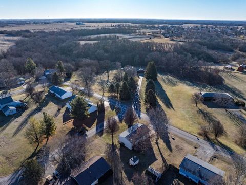 Tiny photo for 903 17th Street, Viola, IL 61486 (MLS # 12548370)